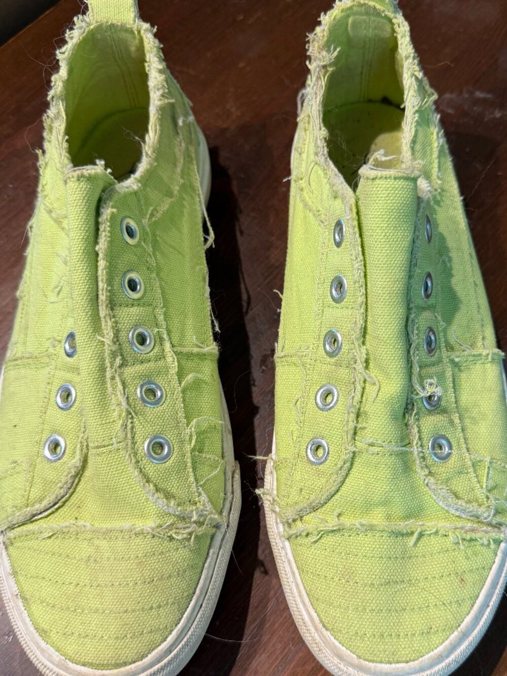 Corky's Womens' Green Sneaker Size 8